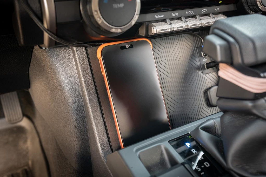 2025 Toyota 4Runner 25W Qi2.2 Wireless Charger for Center Console Cubby
